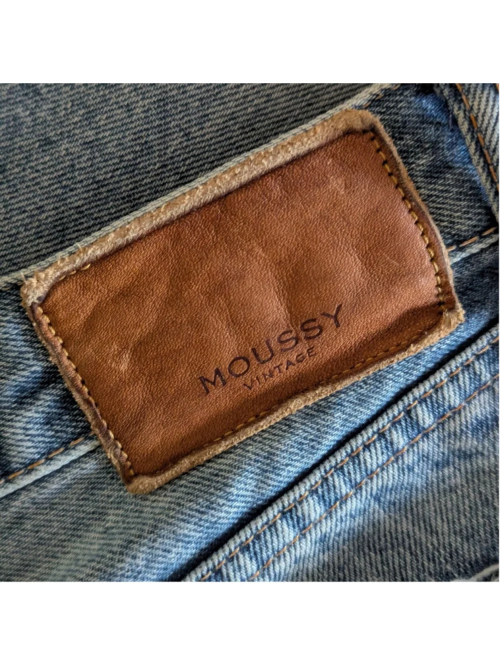 MOUSSY Vintage Keller Tapered Jeans Light Wash Denim Sz 28 - Picture 9 of 13